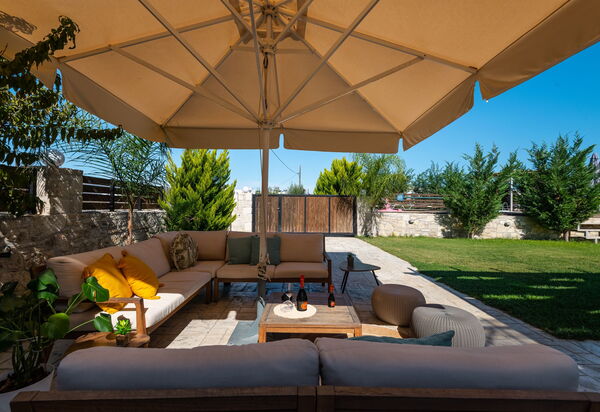 Villa Olympia: Altan / terrasse / gårdhave, Have, Udendørs, Udvendige