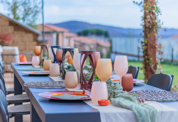 Tenuta Poggio Guiano: Ansichten, Außen, Balkon / Terrasse / Patio, Draussen