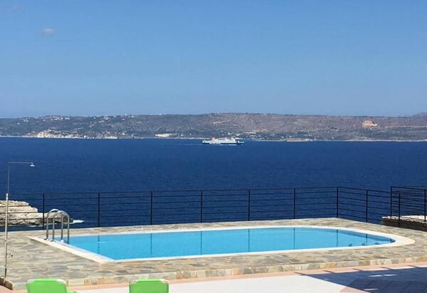 Villa Pi: Extérieur, Extérieurs, Vues