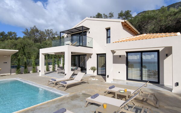 Villa Elais: бассейн, Открытый