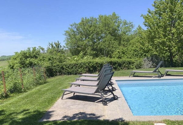 Podere i Prati: бассейн, Открытый, Экстерьеры