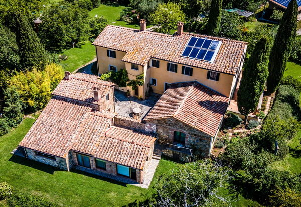 Podere i Prati: Открытый, Экстерьеры