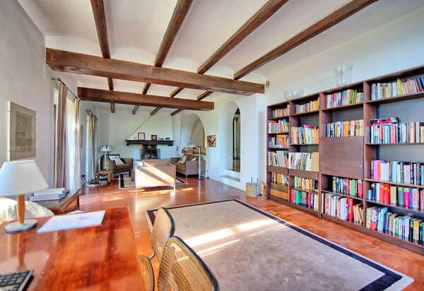 Villa Ulivacci: Гостиная