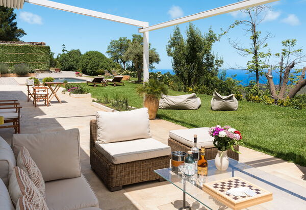 Casita: Balcony / Terrace / Patio, Building Exterior, Garden, Outdoor