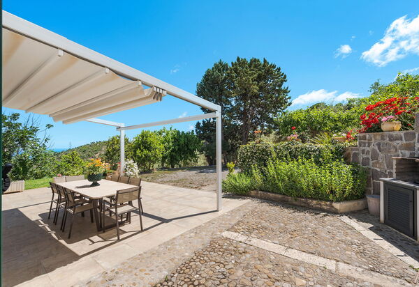 Casita: Balcony / Terrace / Patio, Building Exterior, Outdoor