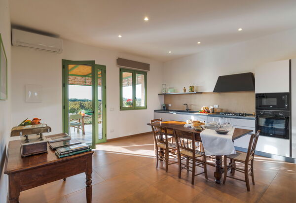 Villa Memà: Dining Room, Kitchen