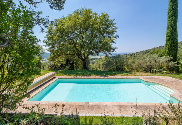 Villa Roseto: bassin, Extérieur, Extérieurs