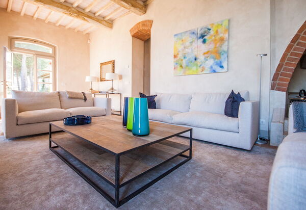 Villa Icario: Living Room