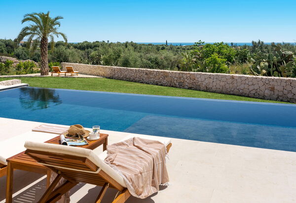Eos Villa: bassin, Extérieur, Extérieurs, Jardin