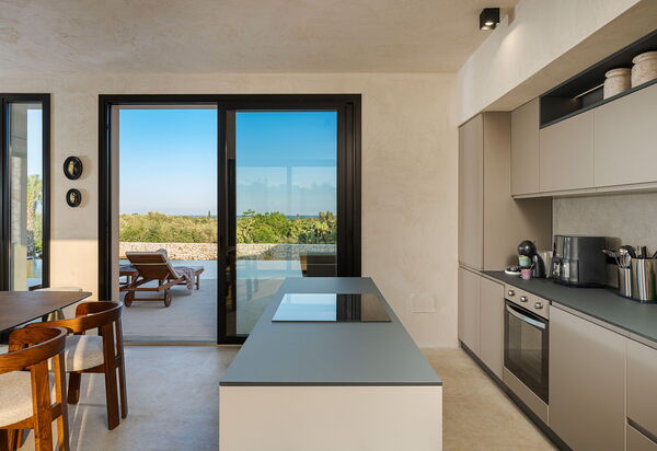 Eos Villa: Cuisine