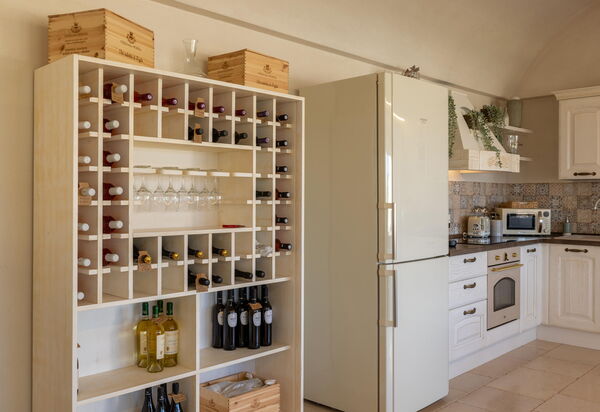 Villa Calanthia: Kitchen