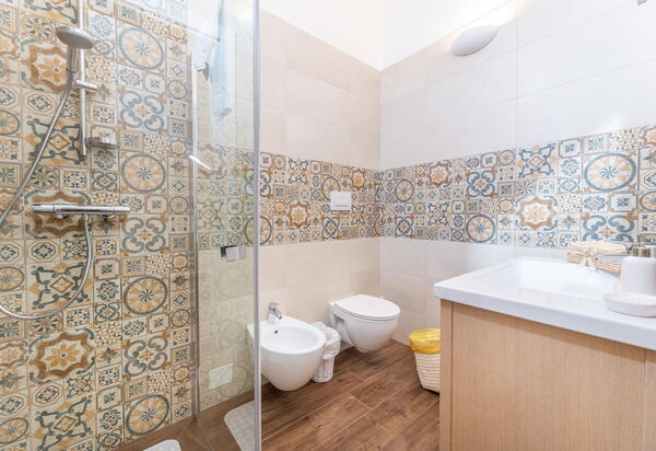 Villa Icaria: Bathroom