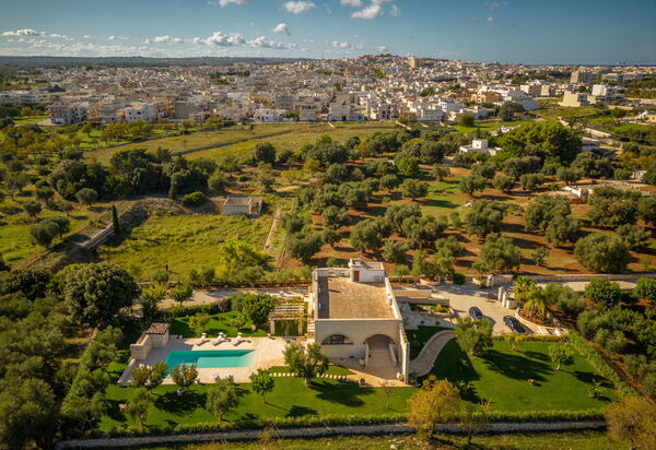 Villa Icaria: Garden, Pool, Scenic View