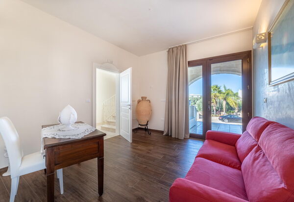 Villa Icaria: Living Room